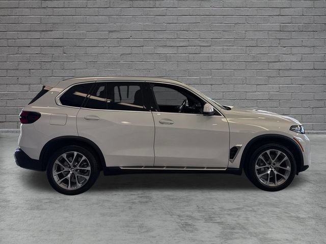 Used 2026 BMW X5 xDrive40i AWD/4WD image 8