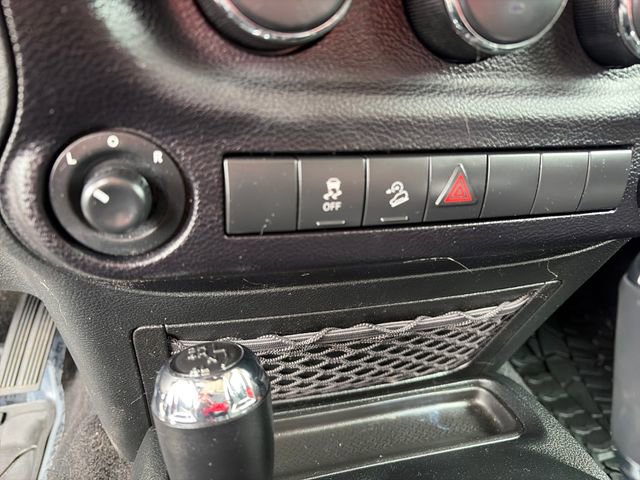 Used 2017 Jeep Wrangler Unlimited Willys image 47