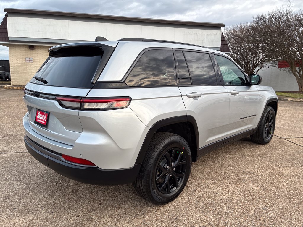 New 2026 Jeep Grand Cherokee Altitude AWD/4WD image 5