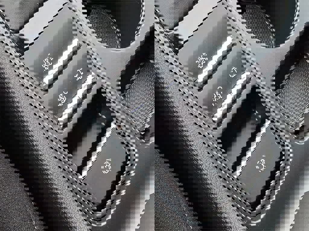 Certified 2025 Hyundai Sonata SE image 20