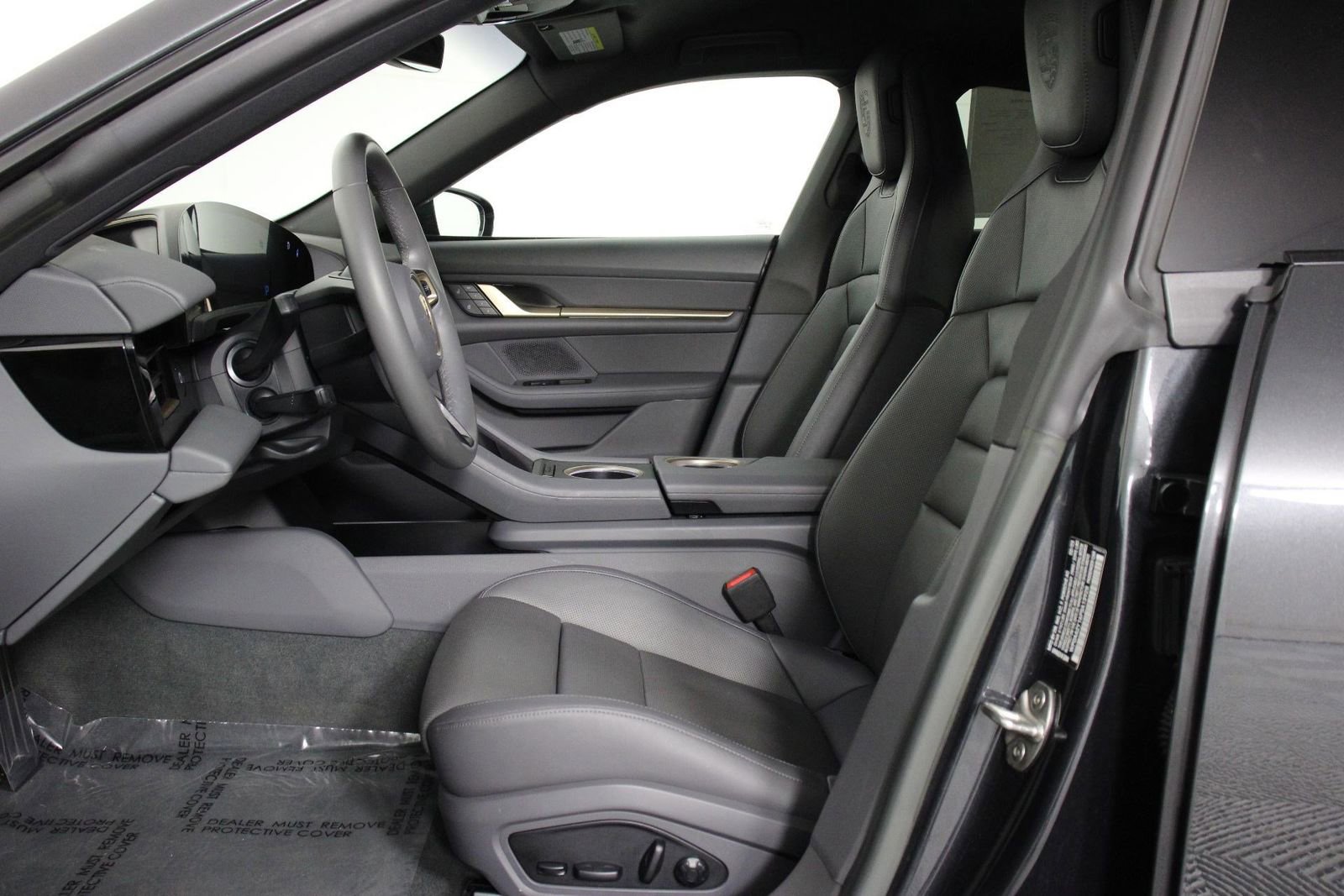 Certified 2023 Porsche Taycan image 5