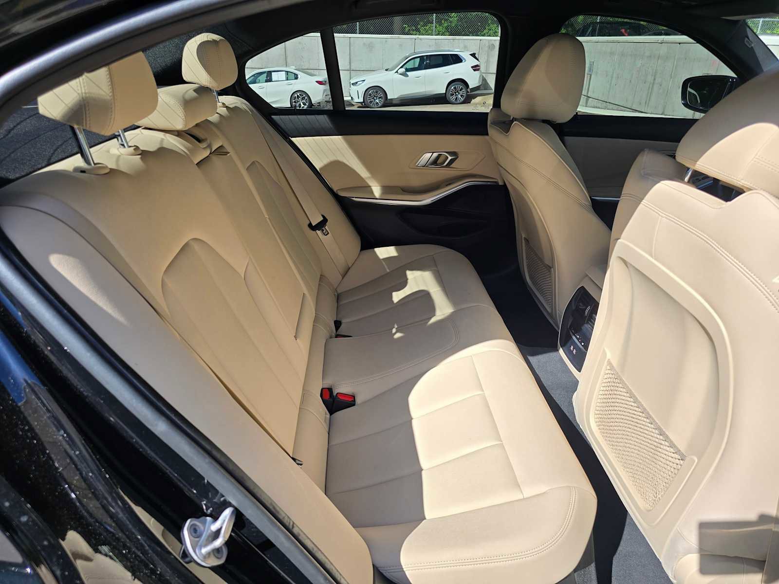 Used 2021 BMW 330i Sedan w/ Convenience Package RWD image 13