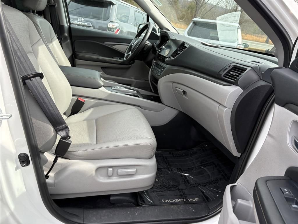 Used 2024 Honda Ridgeline RTL image 17