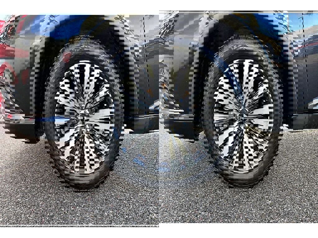 Used 2020 Mitsubishi Outlander ES image 9