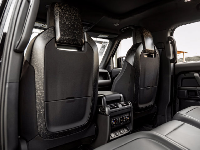 New 2026 Land Rover Defender 110 OCTA AWD/4WD image 29
