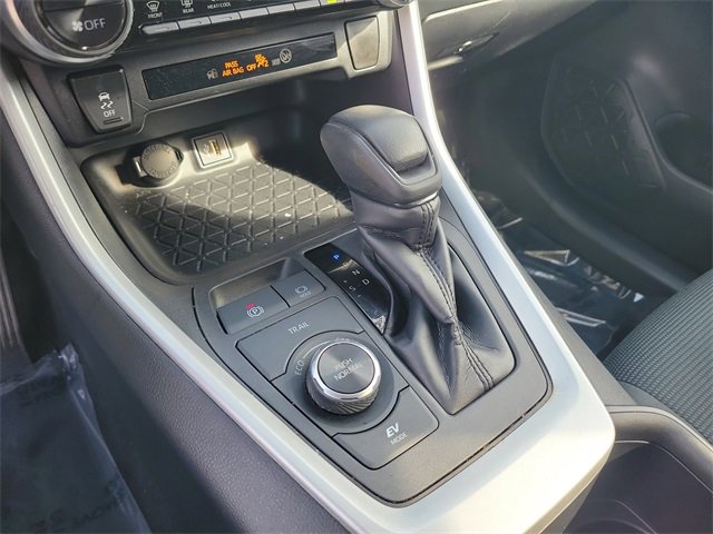 Used 2024 Toyota RAV4 LE image 20