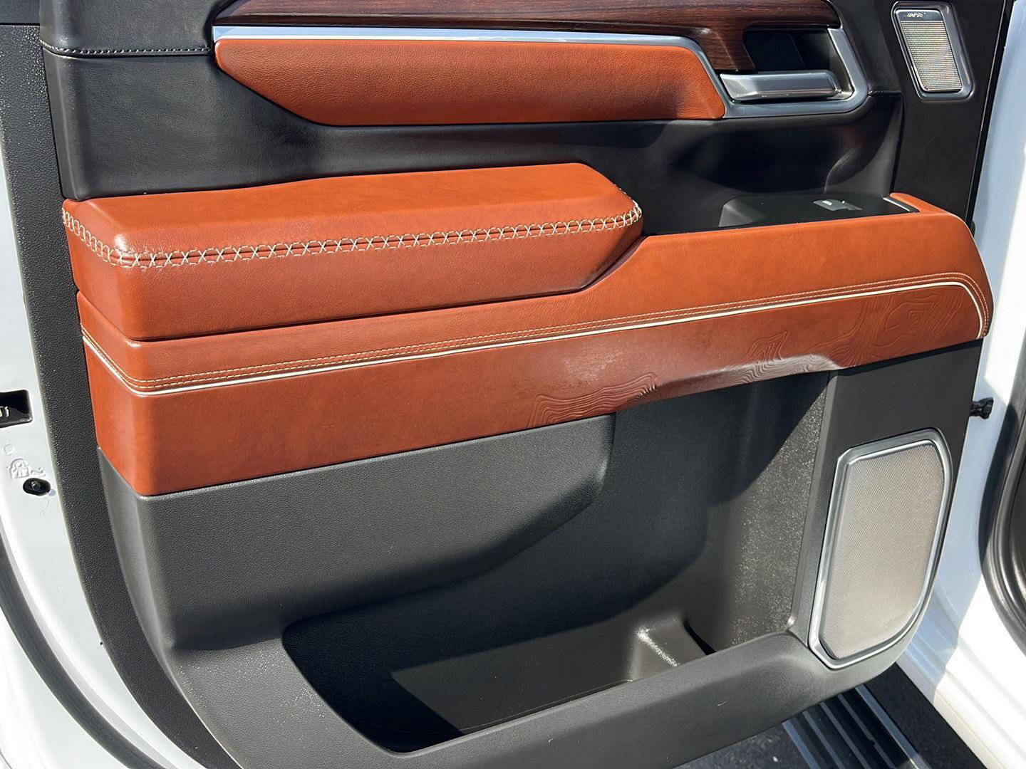 Used 2024 GMC Sierra 2500 Denali Ultimate w/ Max Trailering Package image 23