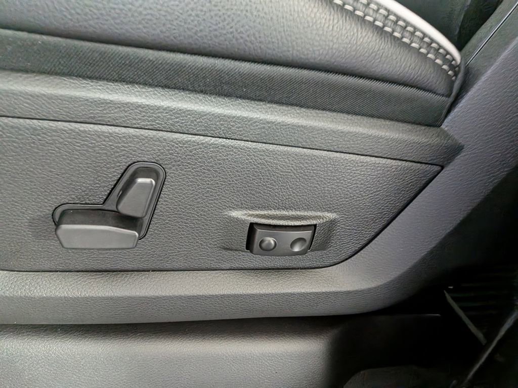 Used 2026 RAM 2500 Laramie w/ Night Edition image 16