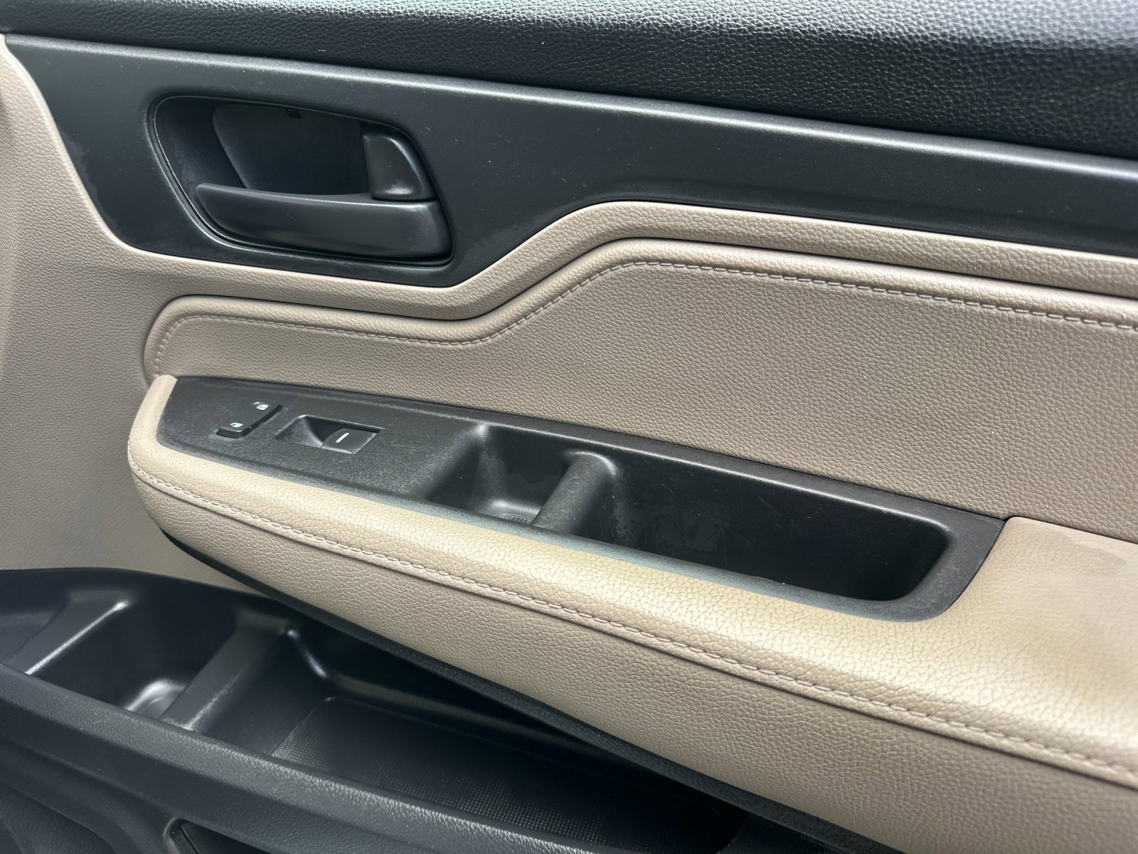 Used 2018 Honda Odyssey EX-L image 22