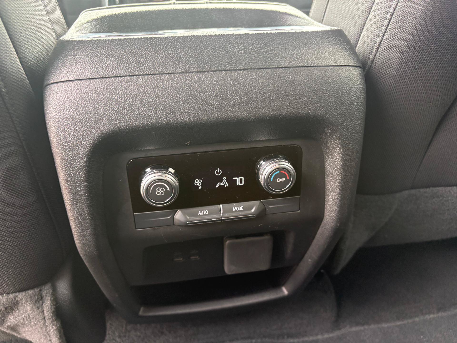 Used 2025 GMC Acadia Elevation AWD/4WD image 30