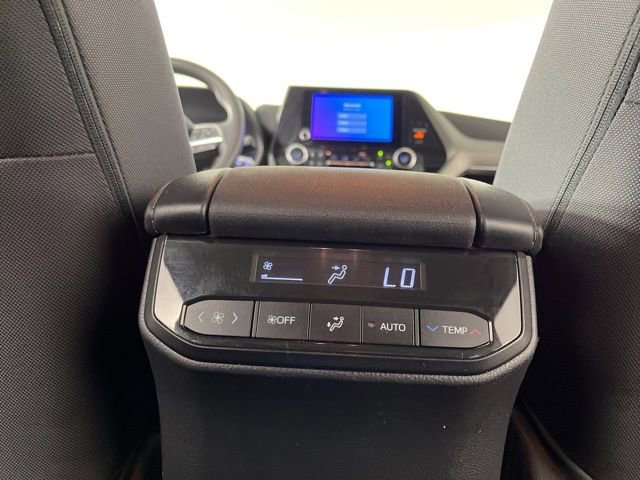 Used 2023 Toyota Highlander L image 47