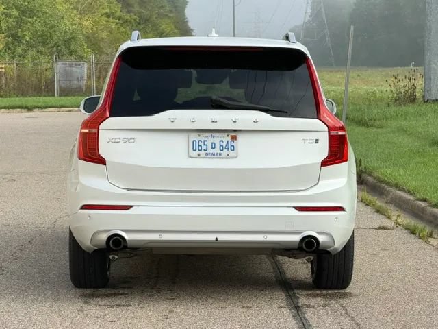 Used 2018 Volvo XC90 T5 Momentum w/ Convenience Package AWD/4WD image 12