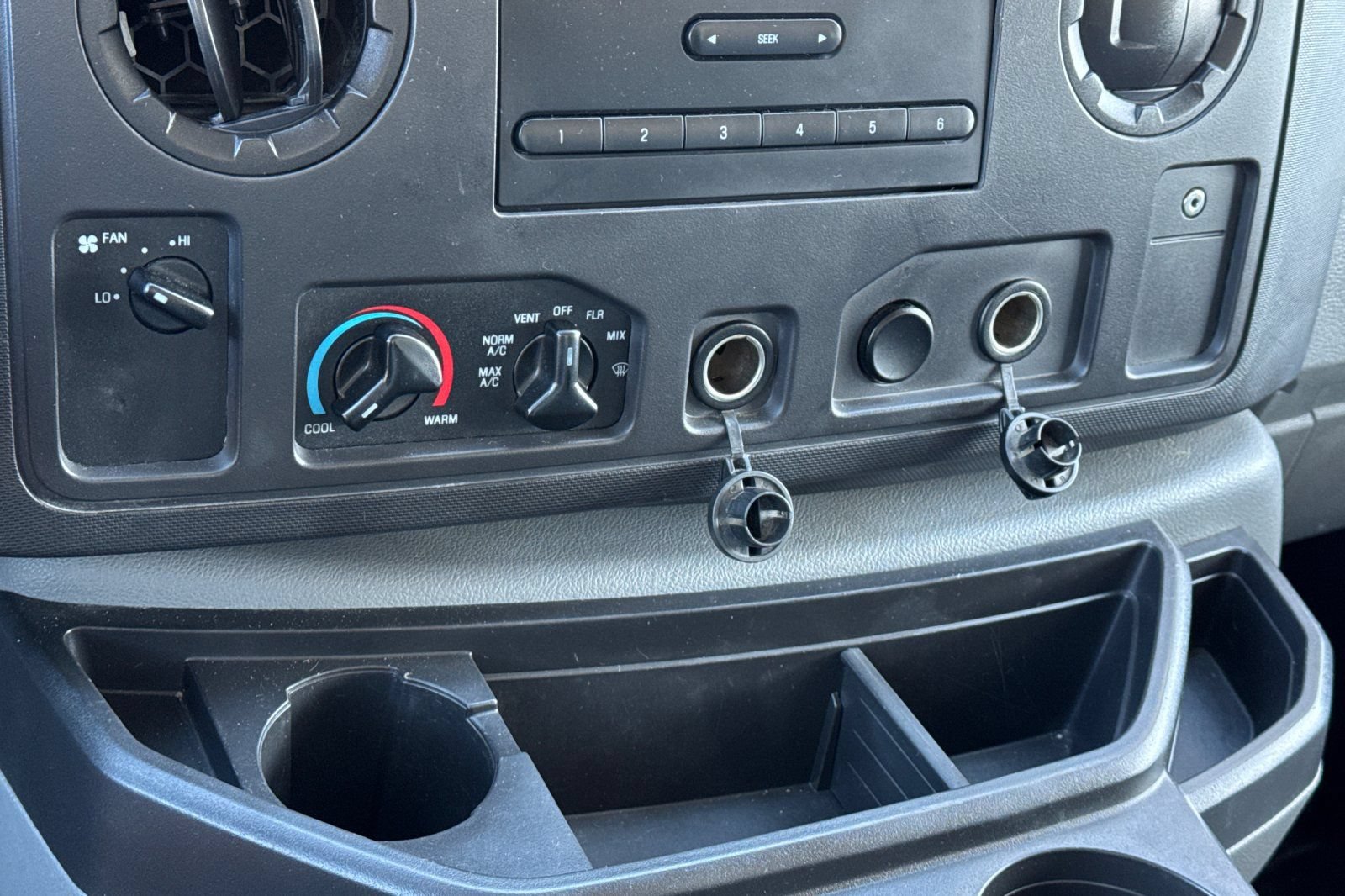 Used 2019 Ford E-450 and Econoline 450 Super Duty w/ Power Windows & Locks Group RWD image 19