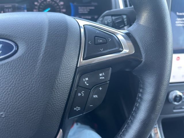 Used 2024 Ford Edge Titanium image 33