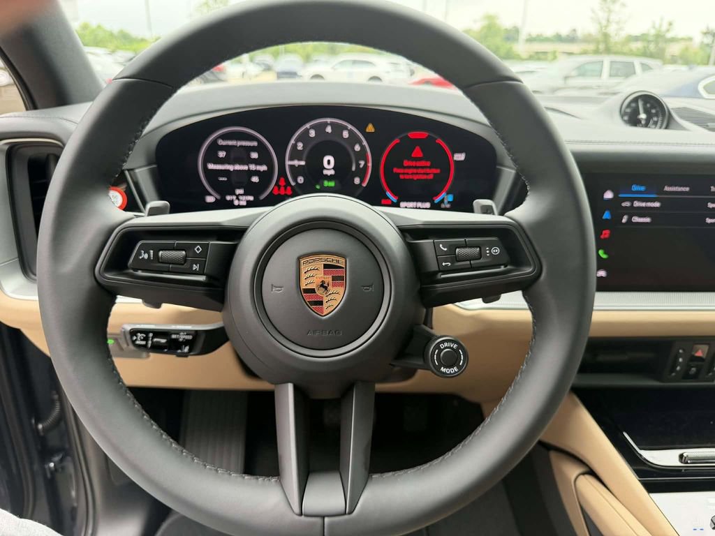 New 2026 Porsche Cayenne E-Hybrid AWD/4WD image 17