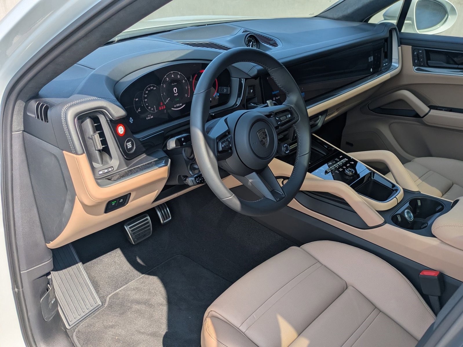 New 2025 Porsche Cayenne Turbo AWD/4WD image 4