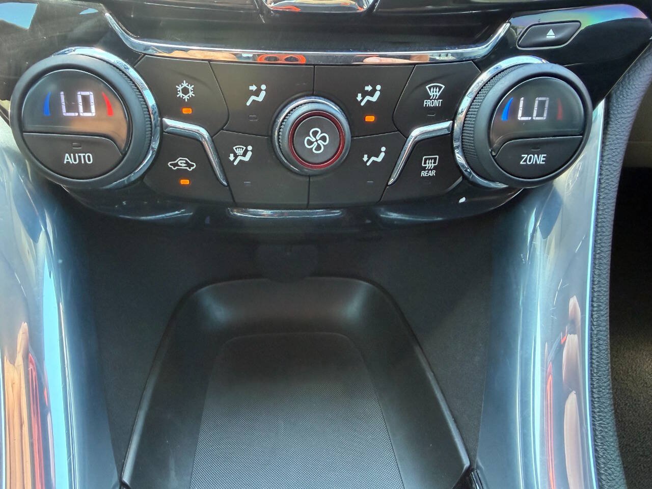 Used 2015 Chevrolet SS RWD image 27