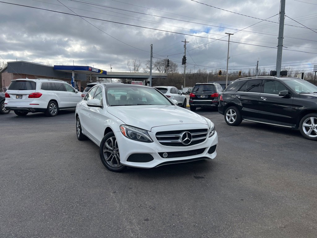 Used 2015 Mercedes-Benz C 300 4MATIC Sedan image 4