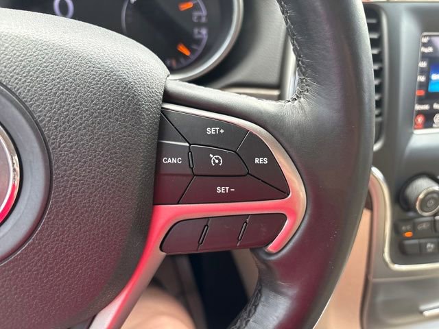 Used 2018 Jeep Grand Cherokee Laredo image 14