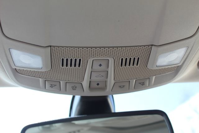 Used 2020 Ford Fusion SEL FWD image 27