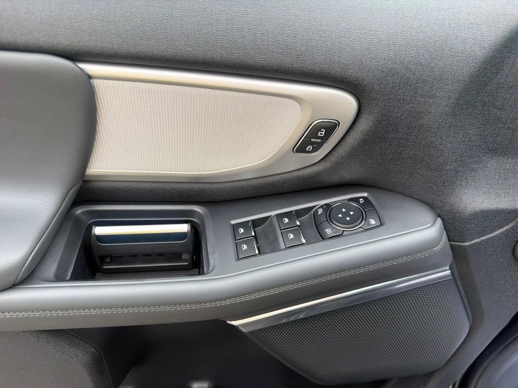 Used 2026 Ford Expedition Active AWD/4WD image 25