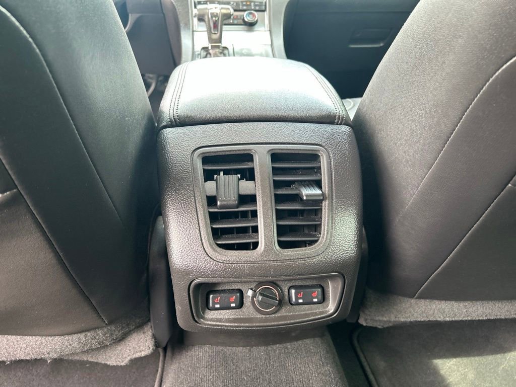 Used 2010 Ford Taurus Limited FWD image 13