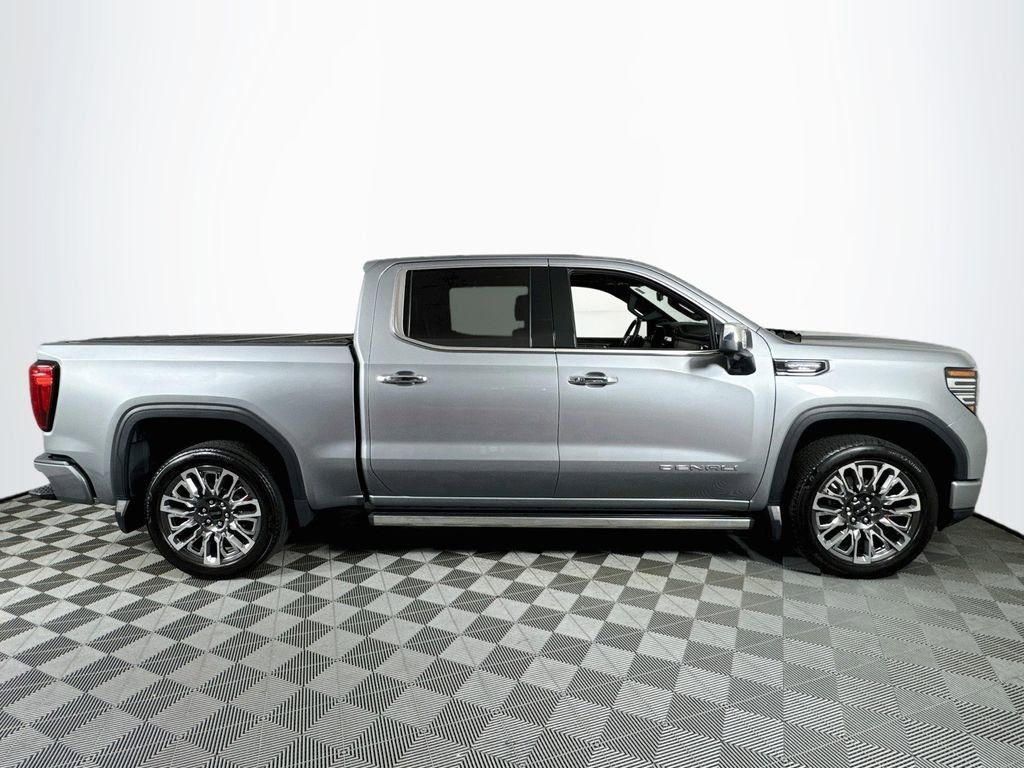 Used 2024 GMC Sierra 1500 Denali Ultimate AWD/4WD image 8