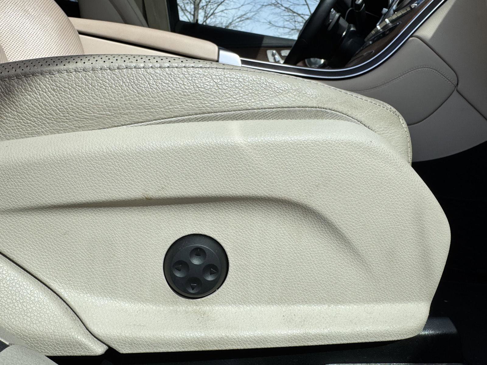 Used 2020 Mercedes-Benz GLC 300 4MATIC Coupe image 30