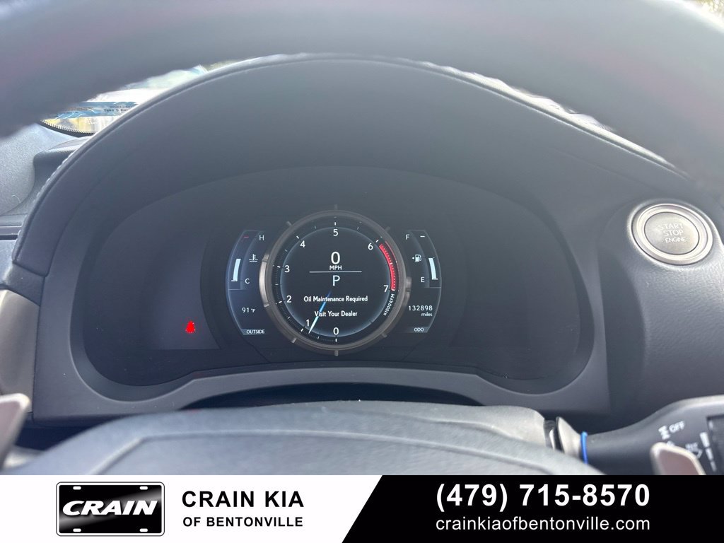 Used 2016 Lexus IS 200t RWD image 19
