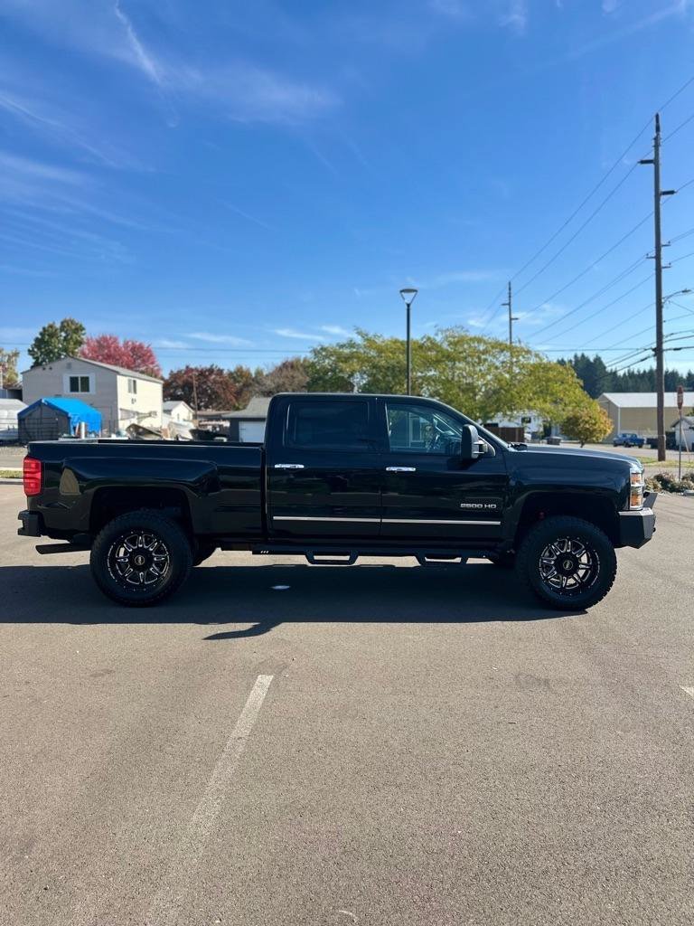 Used 2015 Chevrolet Silverado 2500 LTZ AWD/4WD image 4