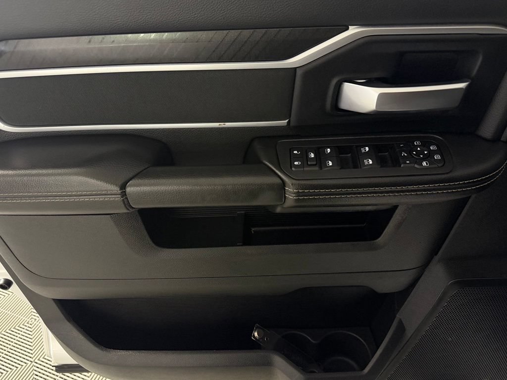 Certified 2025 RAM 2500 Big Horn AWD/4WD image 25