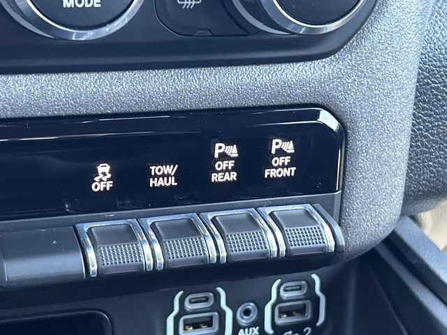 Used 2023 RAM 1500 Big Horn AWD/4WD image 27
