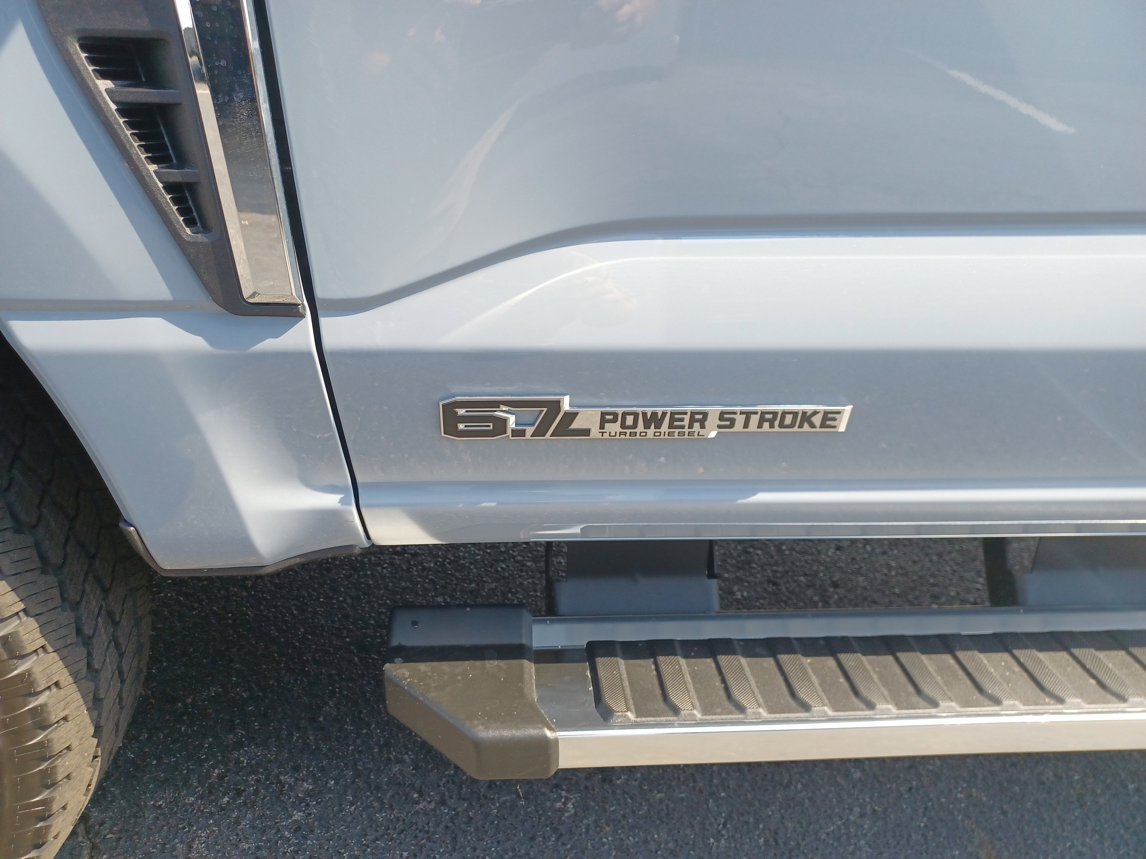 New 2026 Ford F250 Lariat w/ Chrome Package image 10