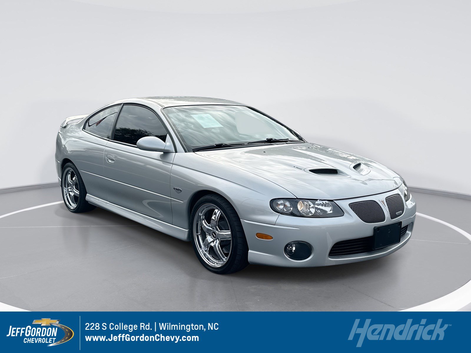 Used 2005 Pontiac GTO image 1