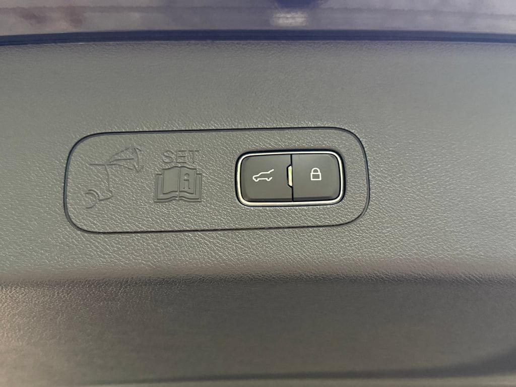 New 2026 Lincoln Aviator AWD image 22