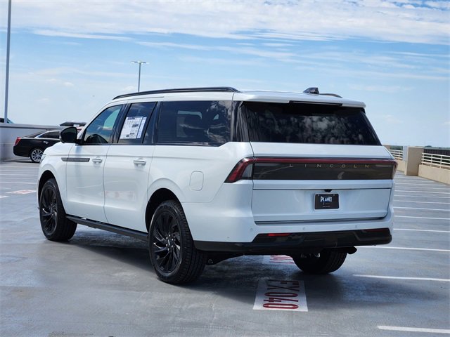 New 2025 Lincoln Navigator L Reserve w/ Jet Appearance Package image 5