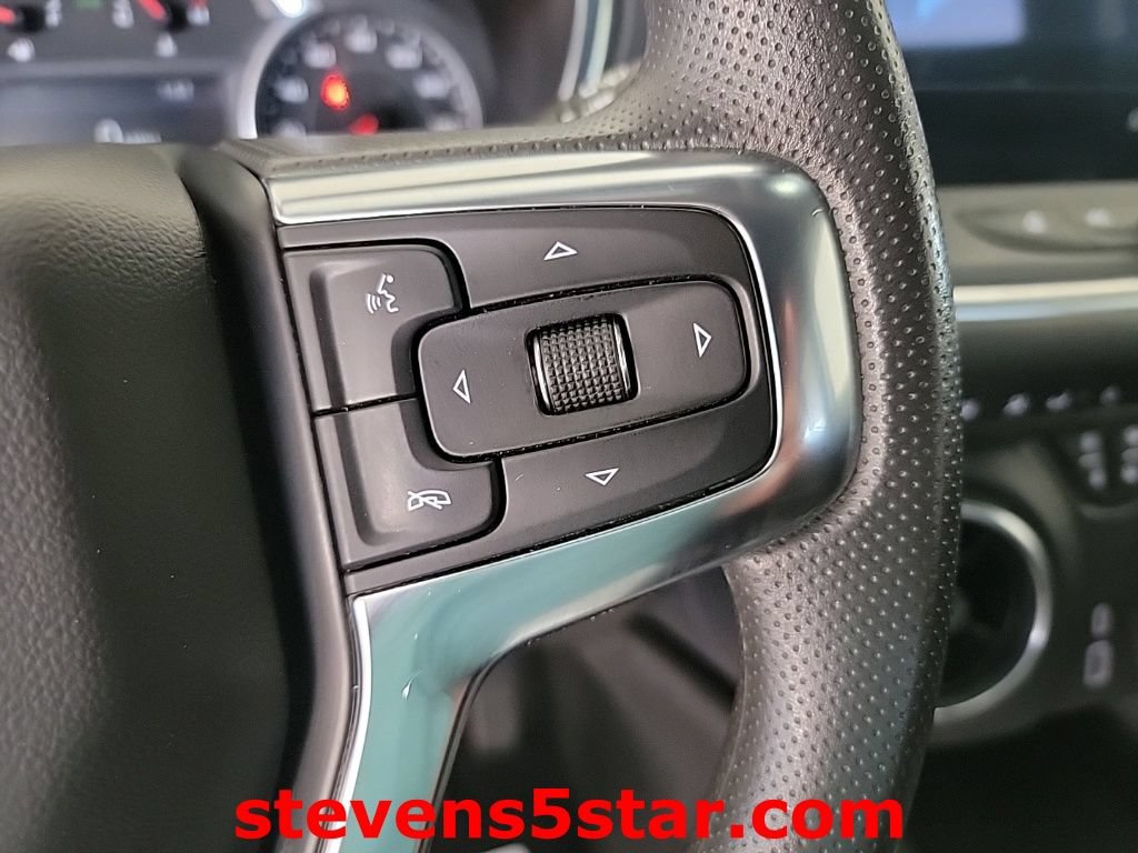 Used 2025 Chevrolet Blazer LT FWD image 20