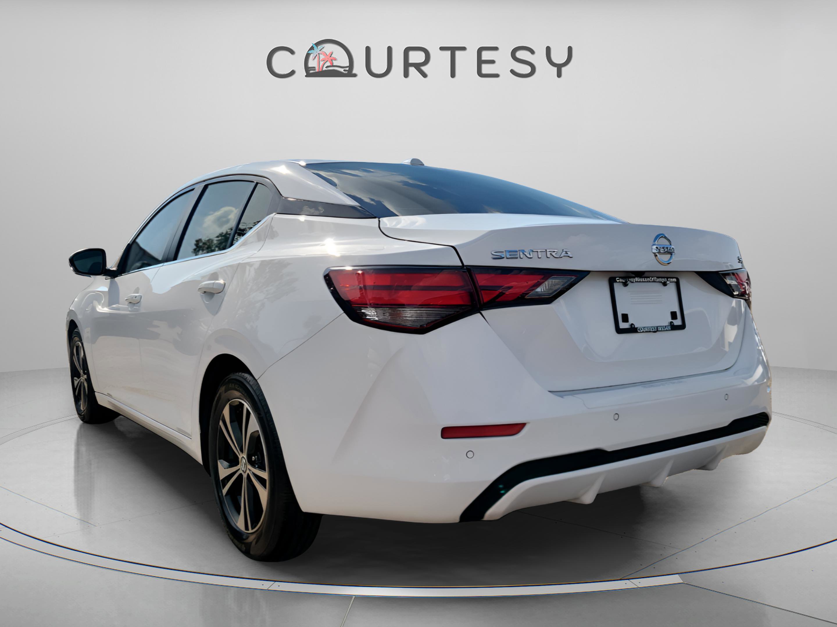 Certified 2022 Nissan Sentra SV w/ Trunk Package image 2