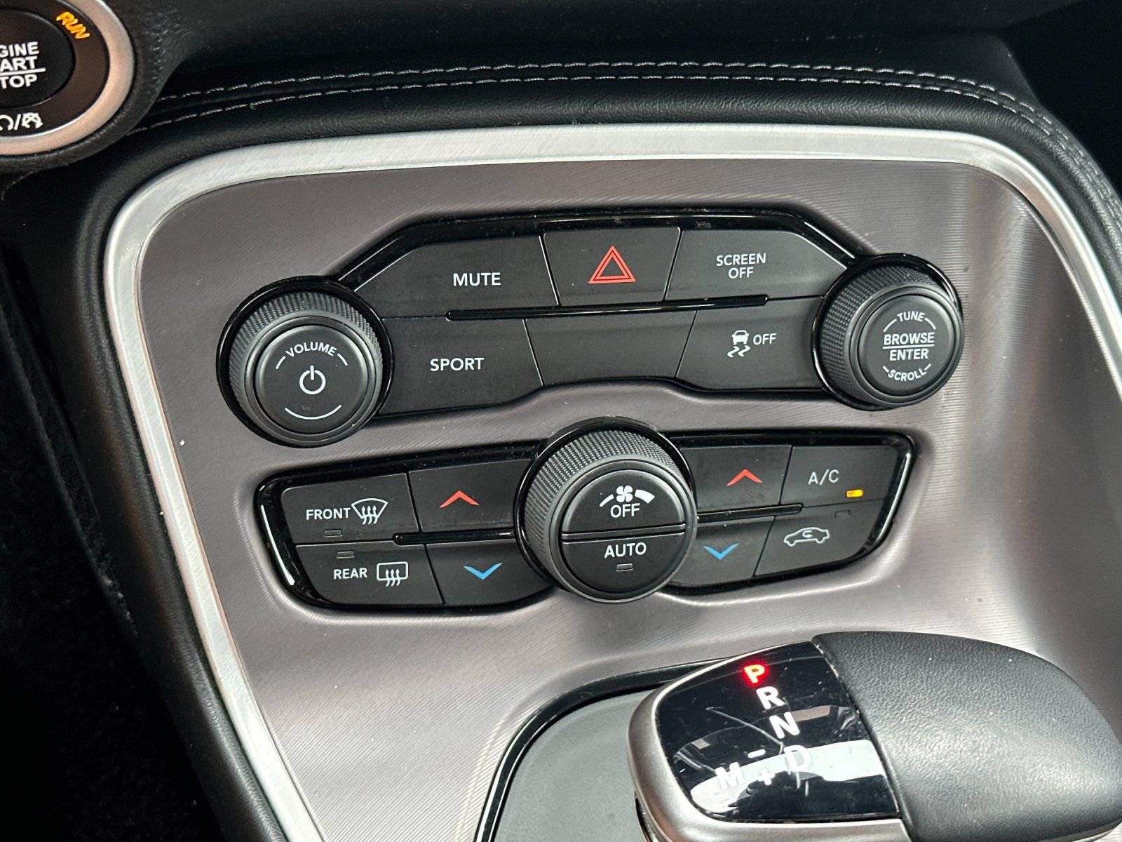 Used 2022 Dodge Challenger SXT RWD image 22