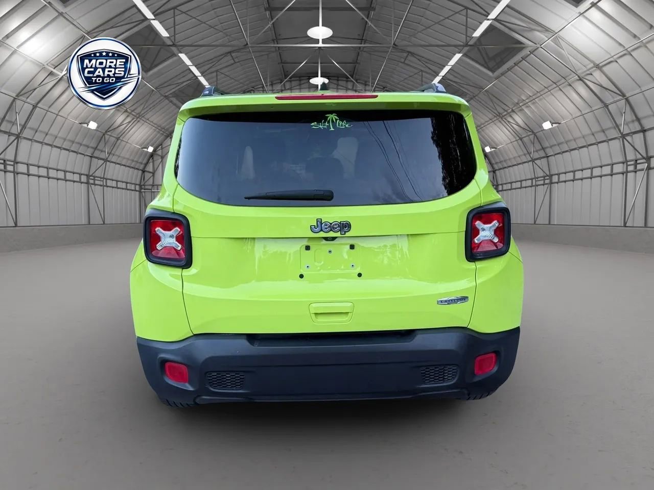 Used 2018 Jeep Renegade Latitude w/ Cold Weather Group FWD image 5