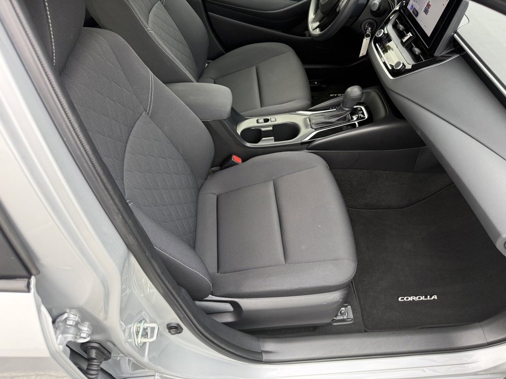 Certified 2025 Toyota Corolla LE image 39