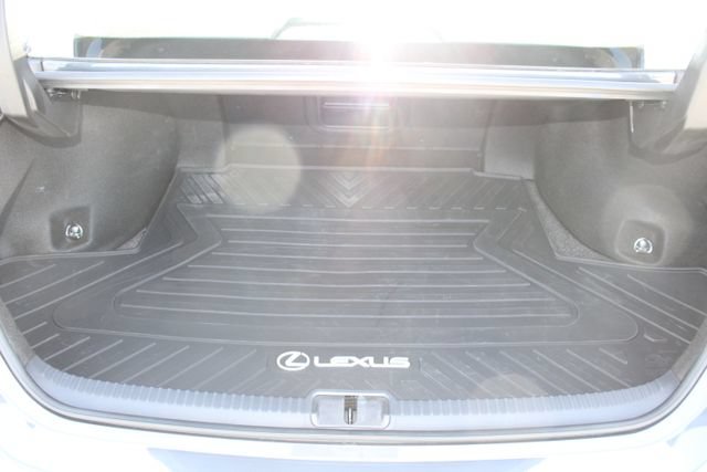 Certified 2025 Lexus ES 300h w/ Accessory Package (Z2) FWD image 8