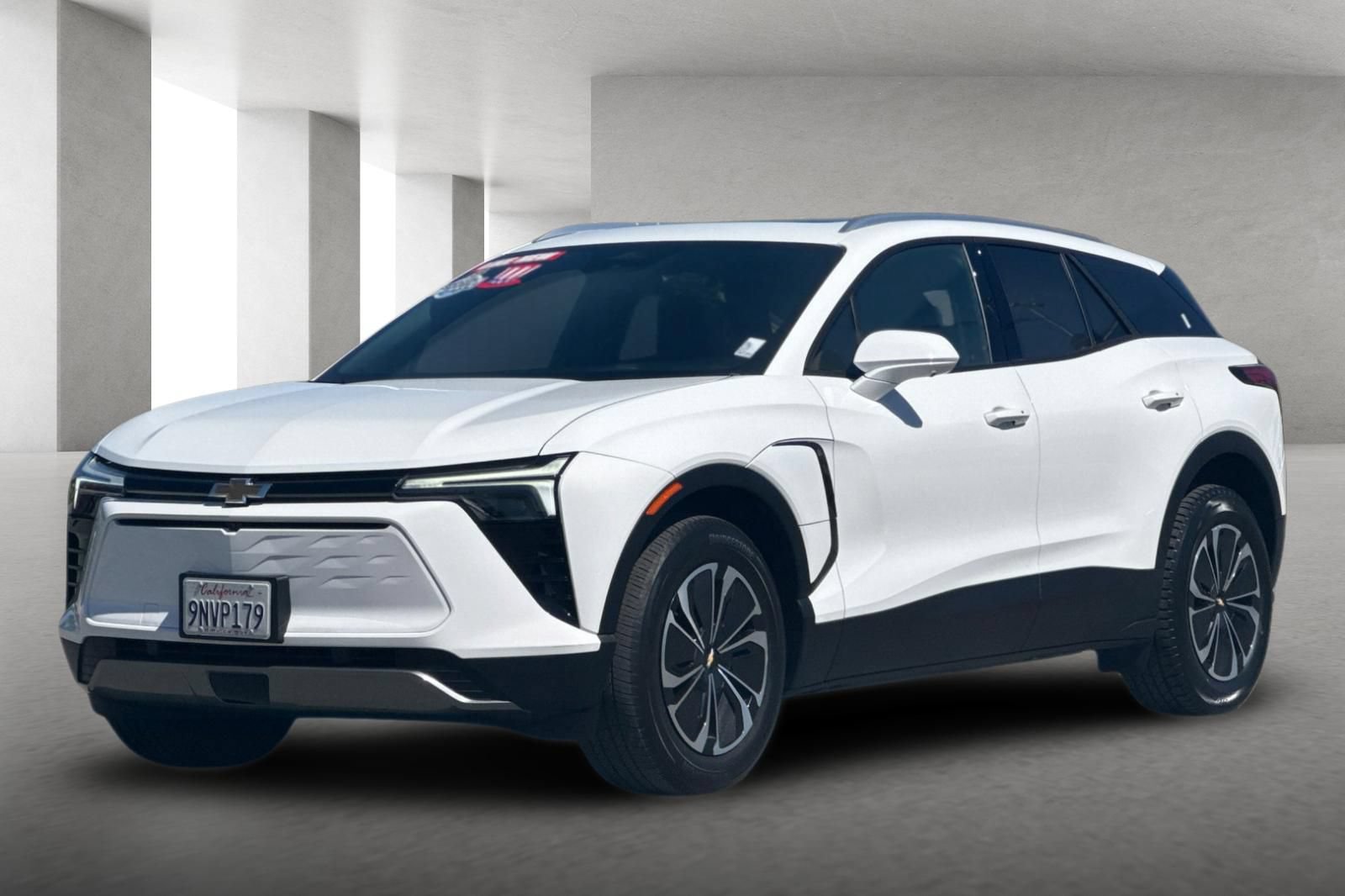 Used 2024 Chevrolet Blazer EV LT AWD/4WD image 8