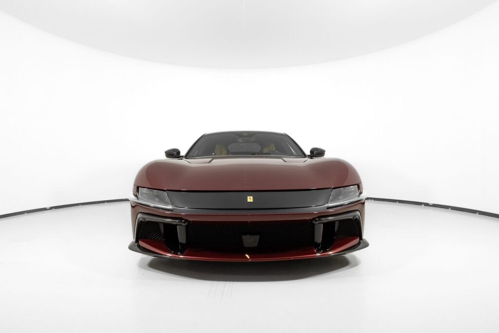 Certified 2025 Ferrari 12Cilindri RWD image 13