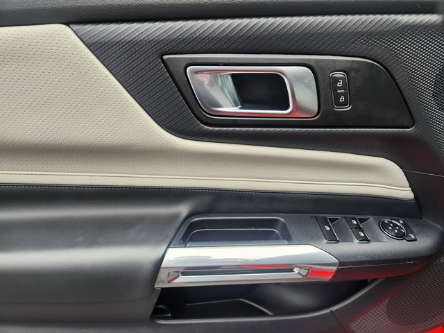 Used 2024 Ford Mustang Premium image 17