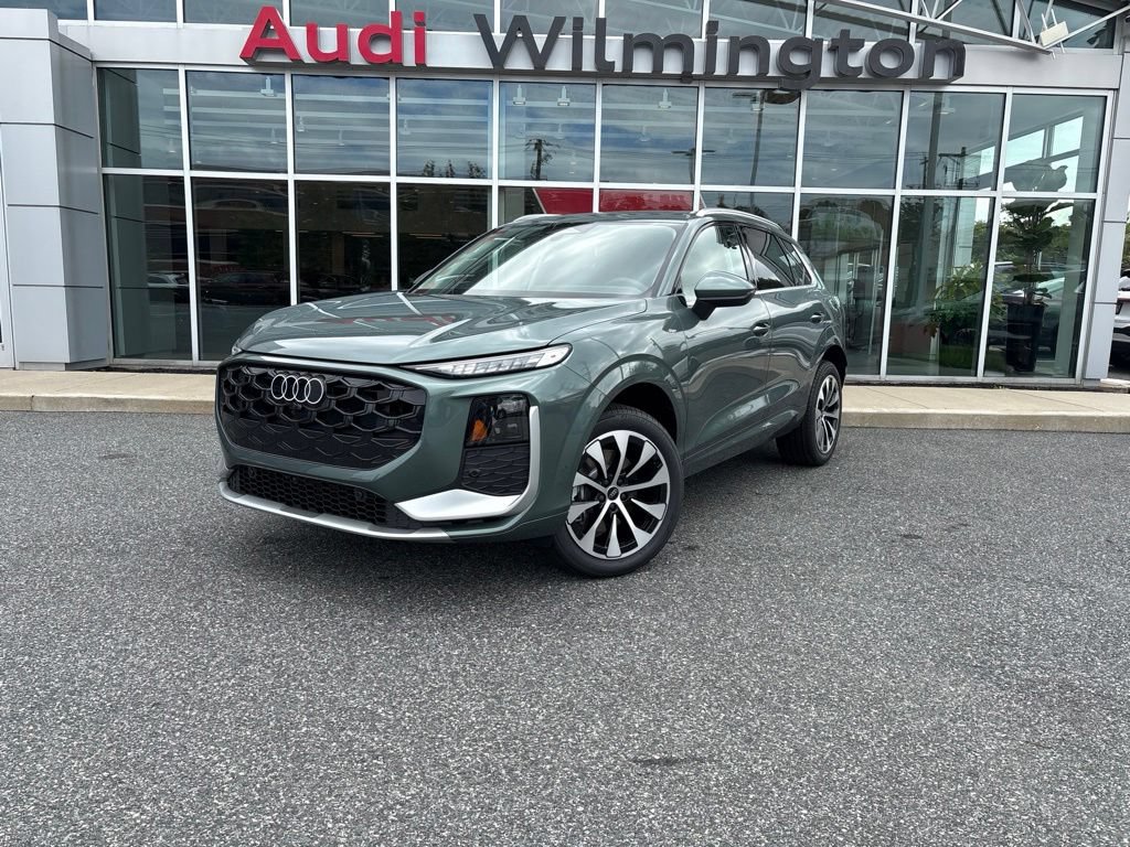 New 2026 Audi Q3 quattro 2.0T AWD/4WD image 1