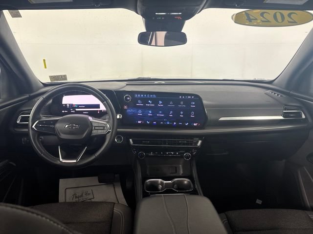 Used 2024 Chevrolet Traverse LT w/ Midnight/Sport Edition AWD/4WD image 21