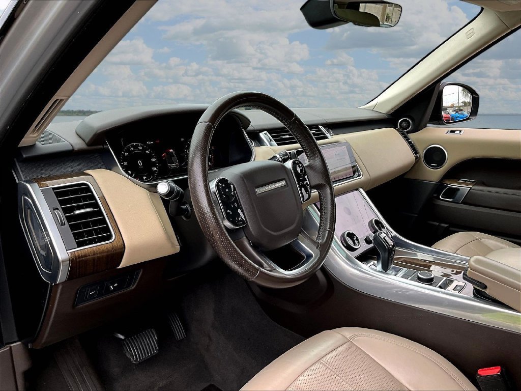 Used 2018 Land Rover Range Rover Sport HSE AWD/4WD image 17