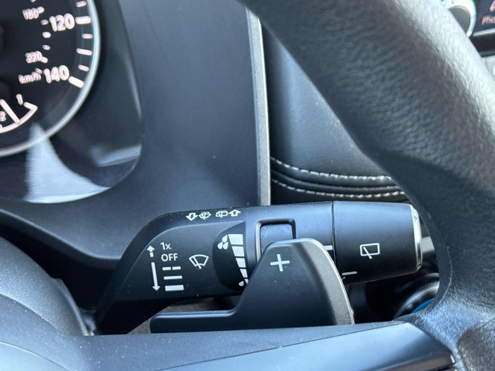 Used 2024 Nissan Rogue SV AWD/4WD image 15