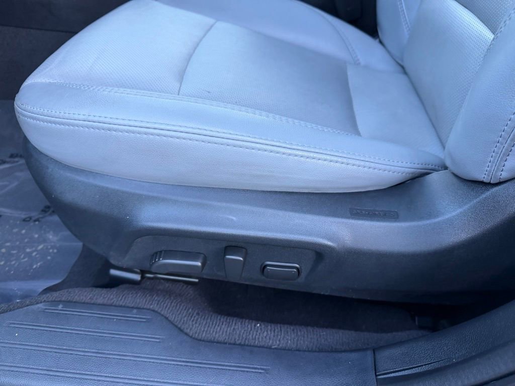 Used 2018 Subaru Outback 2.5i Limited AWD/4WD image 15